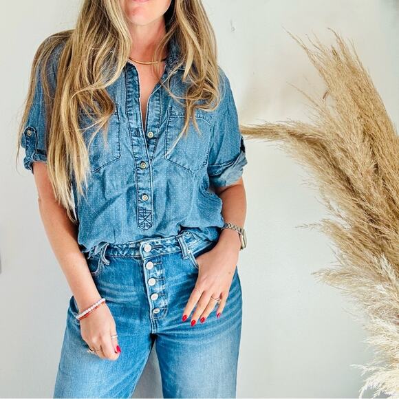 Anthropologie Tops - ANTHROPOLOGIE CLOTH STONE Blue Denim Polka Dot Popover $98 Blouse Shirt Top M